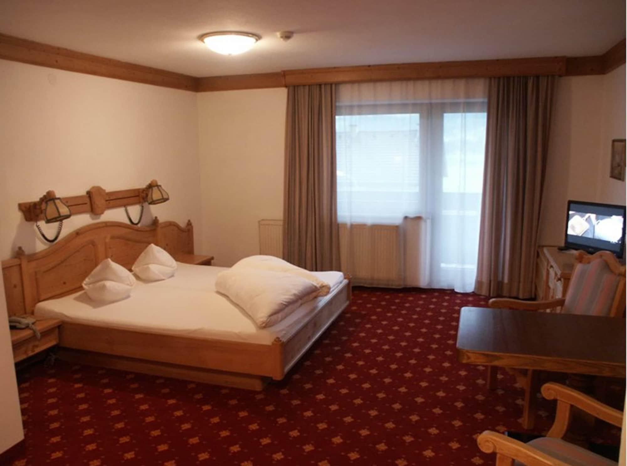 Hotel Malerhaus Fügen Dış mekan fotoğraf