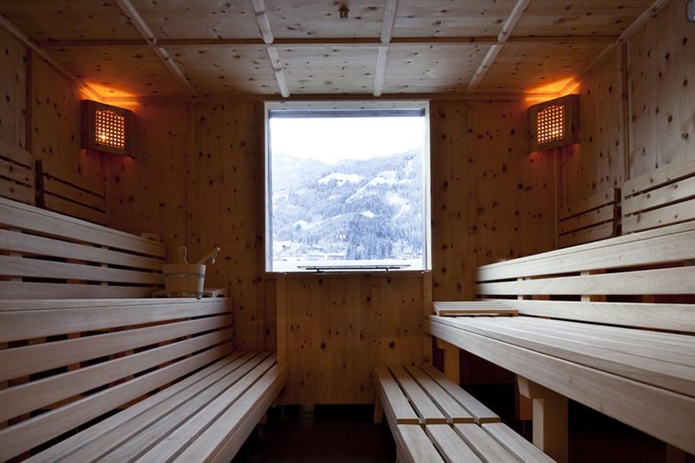 Hotel Malerhaus Fügen Dış mekan fotoğraf
