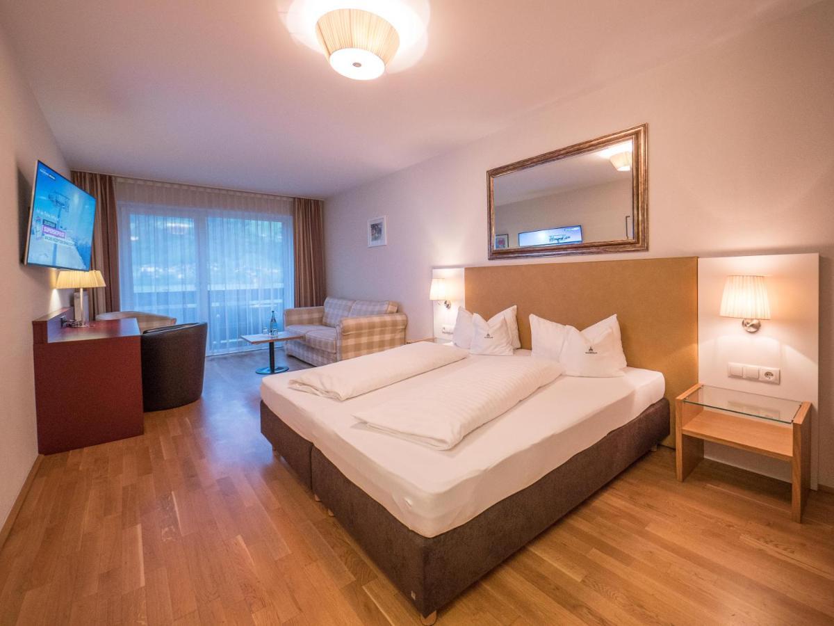 Hotel Malerhaus Fügen Dış mekan fotoğraf