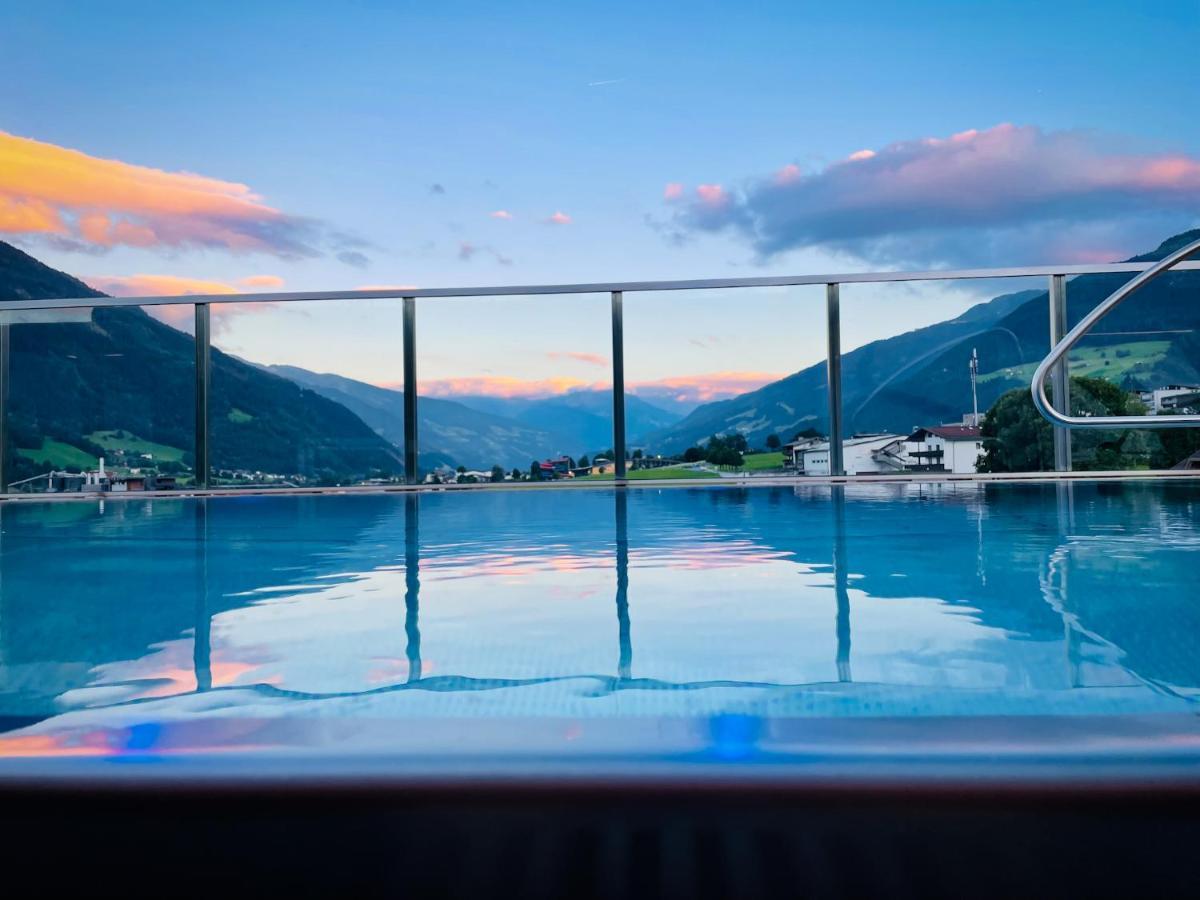 Hotel Malerhaus Fügen Dış mekan fotoğraf