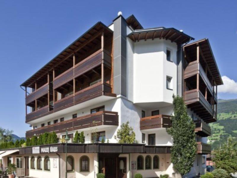 Hotel Malerhaus Fügen Dış mekan fotoğraf